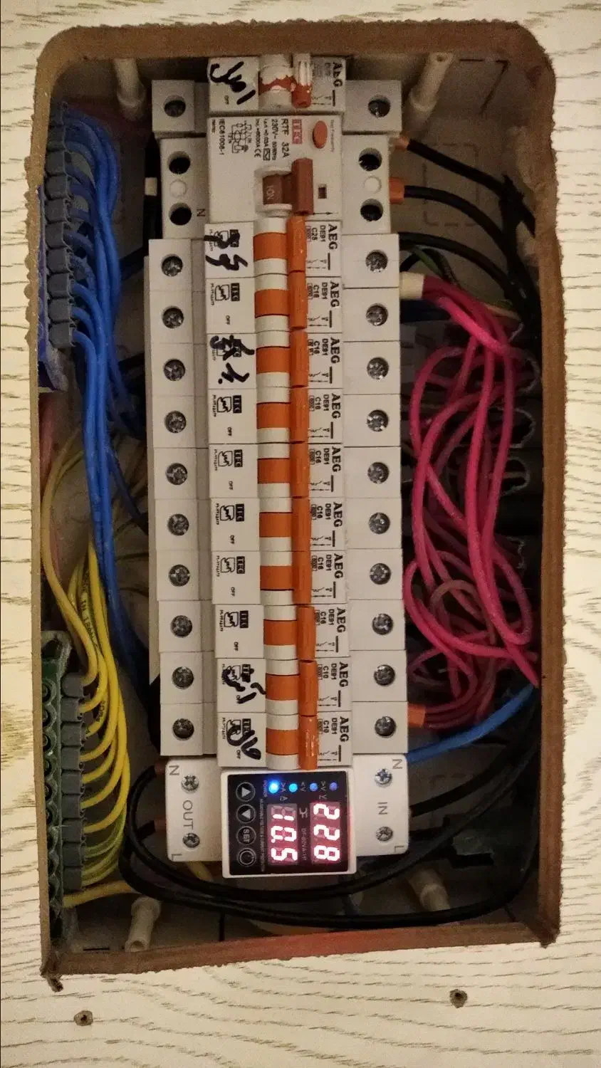 برقکاریمحافظبرقپکیجآبگرمکنکولرآیفونکلشهر|خدمات پیشه و مهارت|مشهد, طلاب|دیوار