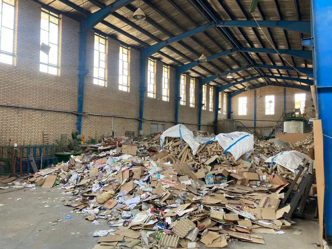 استخدام نیروی کارگر برای گاراش ضایعات|استخدام سرایداری و نظافت|گرمسار, |دیوار