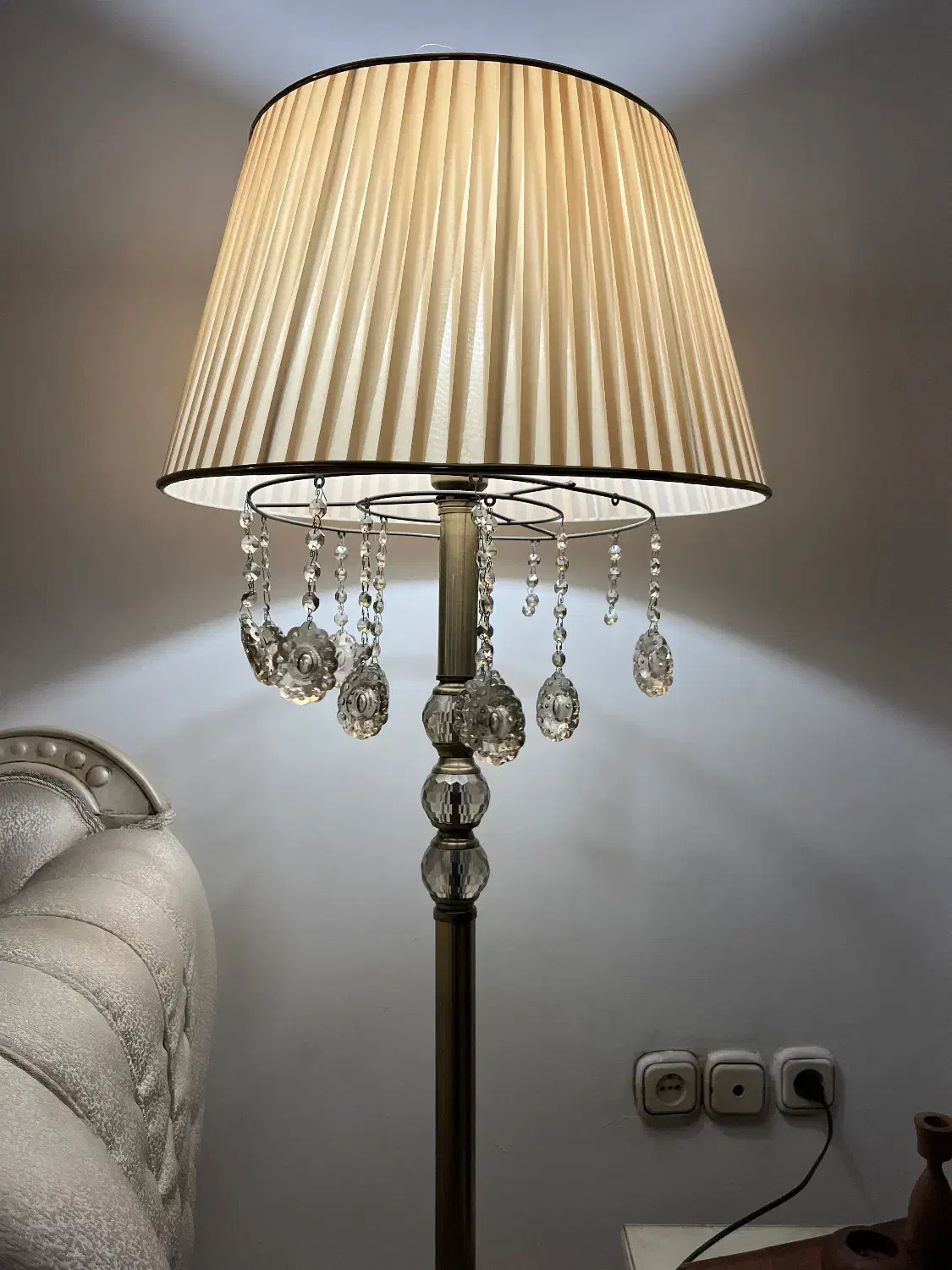 آباژور|چراغ خواب و آباژور|رشت, هلال احمر|دیوار