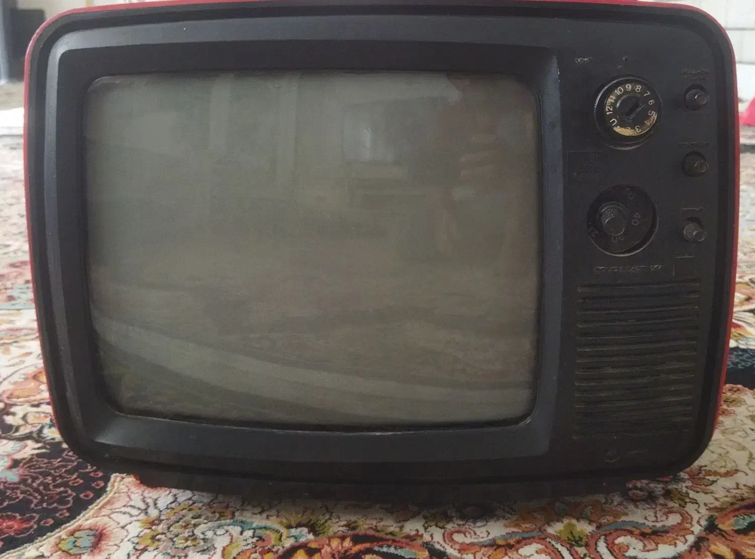 تلویزیون کلکسیونی|تلویزیون و پروژکتور|شاهین‌شهر, گزبرخوار|دیوار