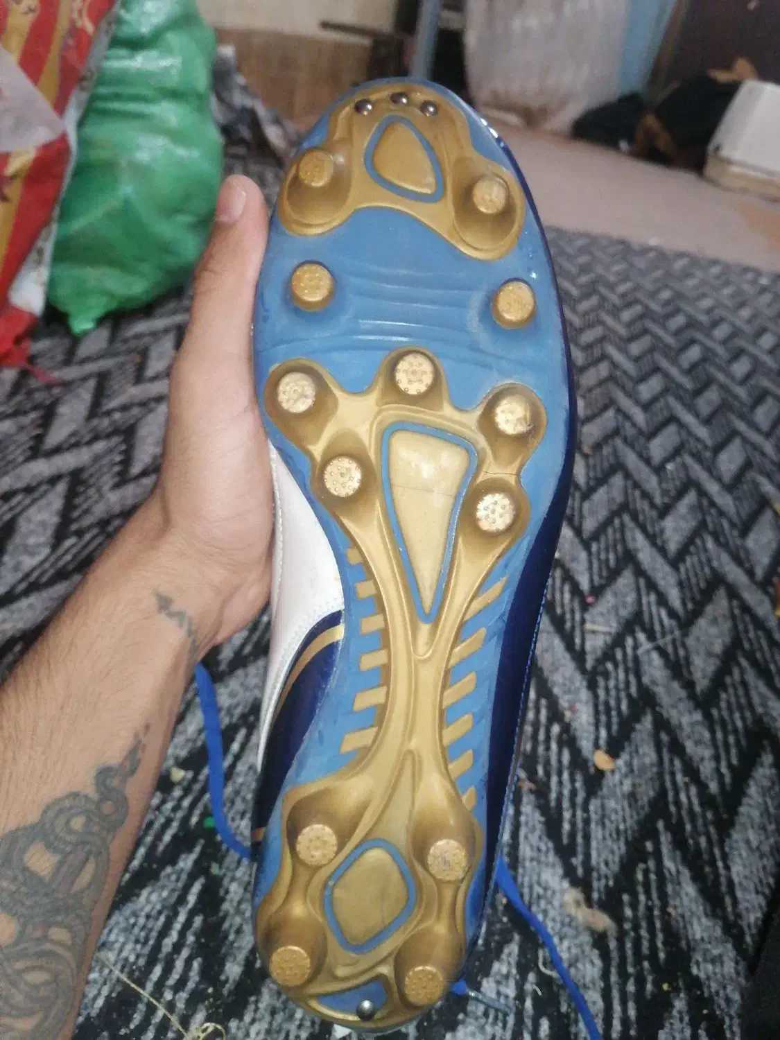 کفش|کیف، کفش، کمربند|رضویه, |دیوار