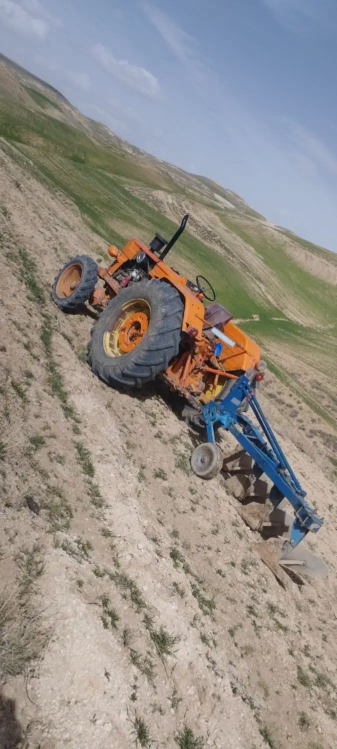 تراکتور رومانی موتور پرکنز 6 سیلندر و جفت دیفر|خودرو سنگین|قروه, |دیوار