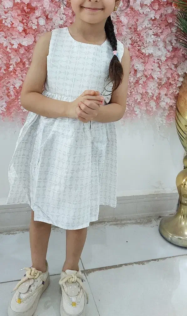 فروش عمده لباس دخترانه ۱ تا ۴ سال با کیفیت|کفش و لباس بچه|بمانی, |دیوار