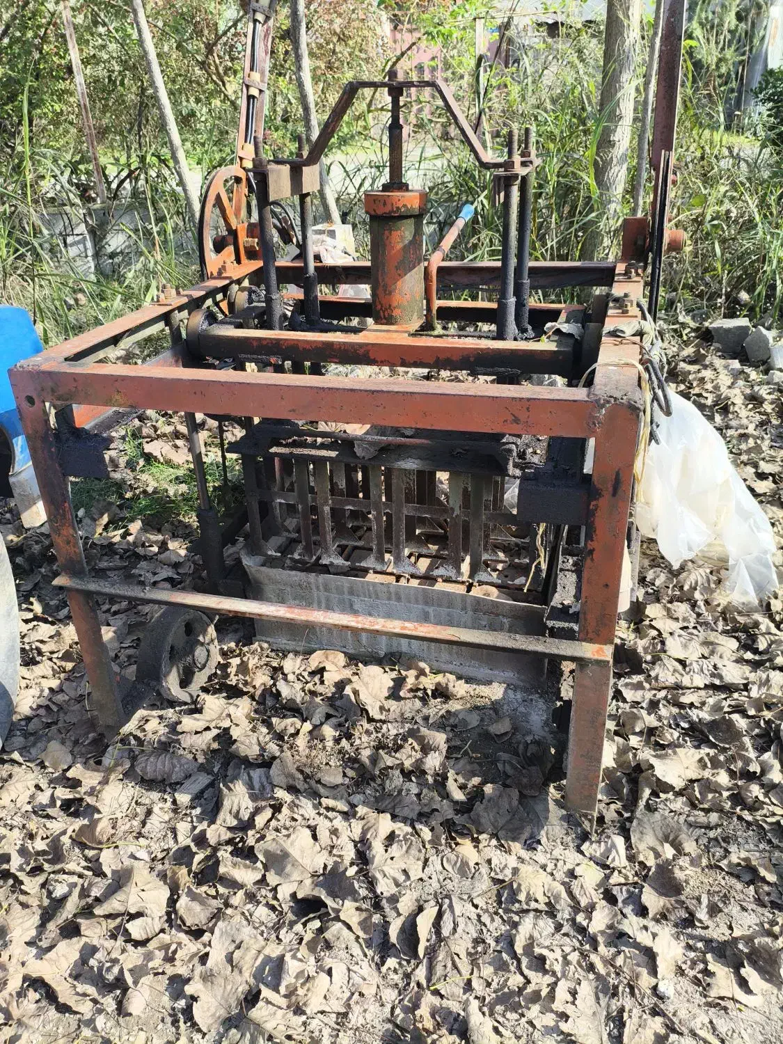 دستگاه بلوک زنی و ماسه گیر|ماشینآلات صنعتی|آستانه اشرفیه, |دیوار