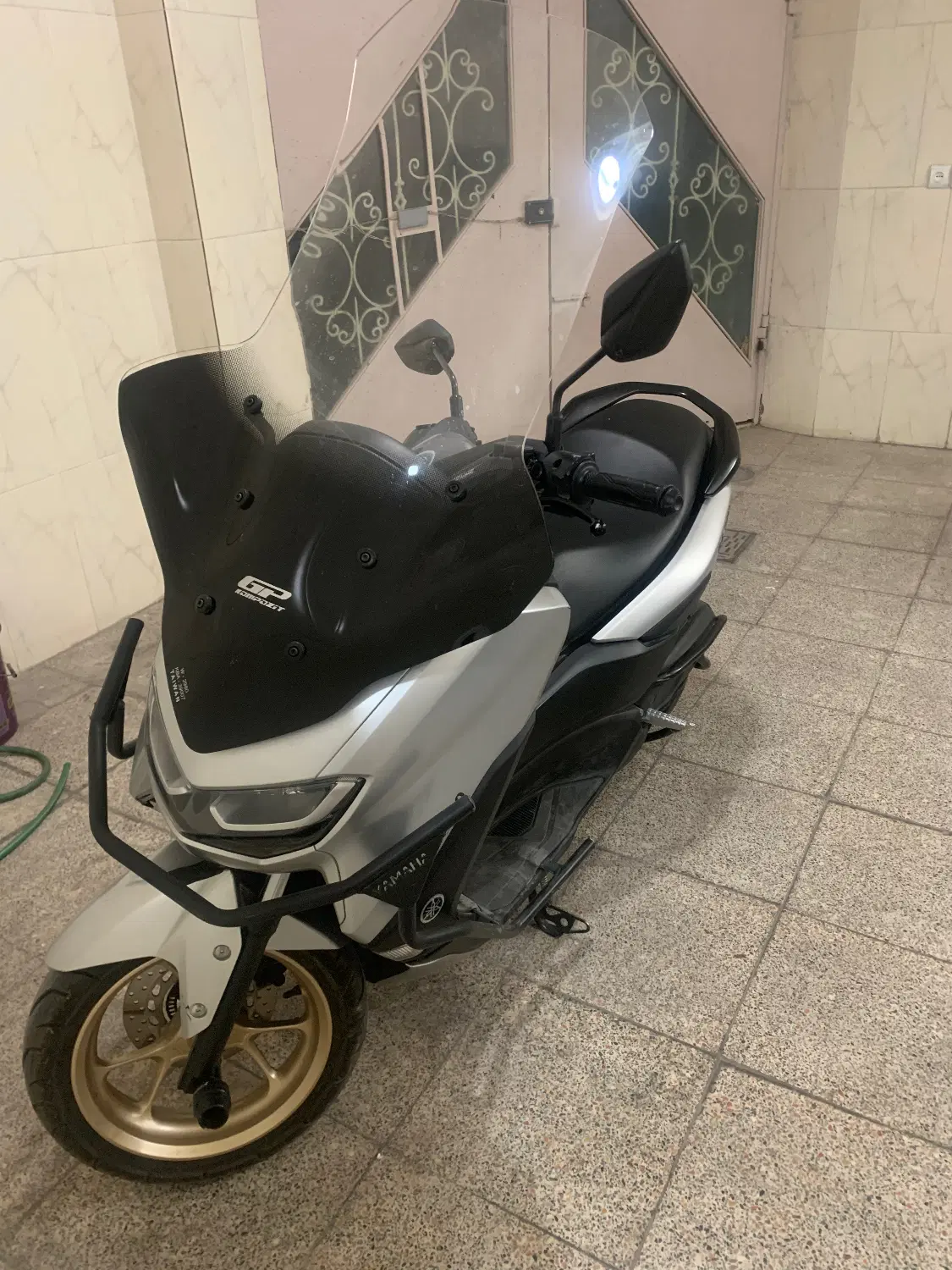 N MAx 155cc|موتورسیکلت|اصفهان, فروردین|دیوار