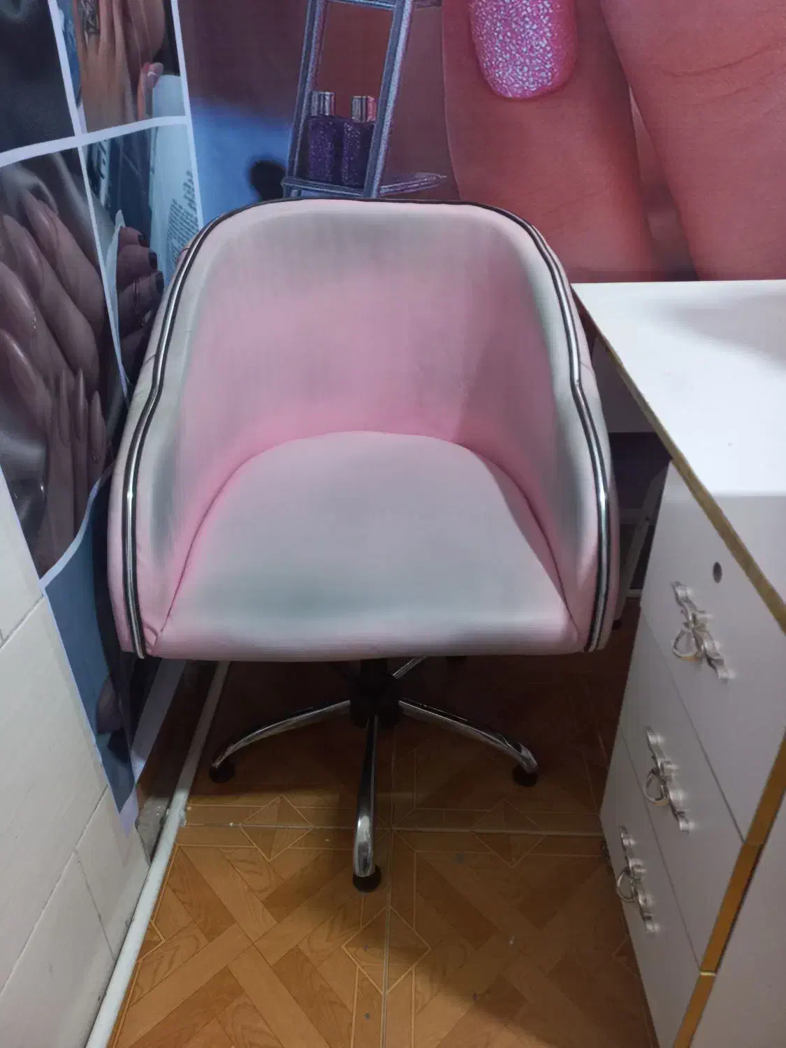 صندلی چرخدار سالم صورتی جک سالم|صندلی و نیمکت|محمدشهر, محمدشهر|دیوار