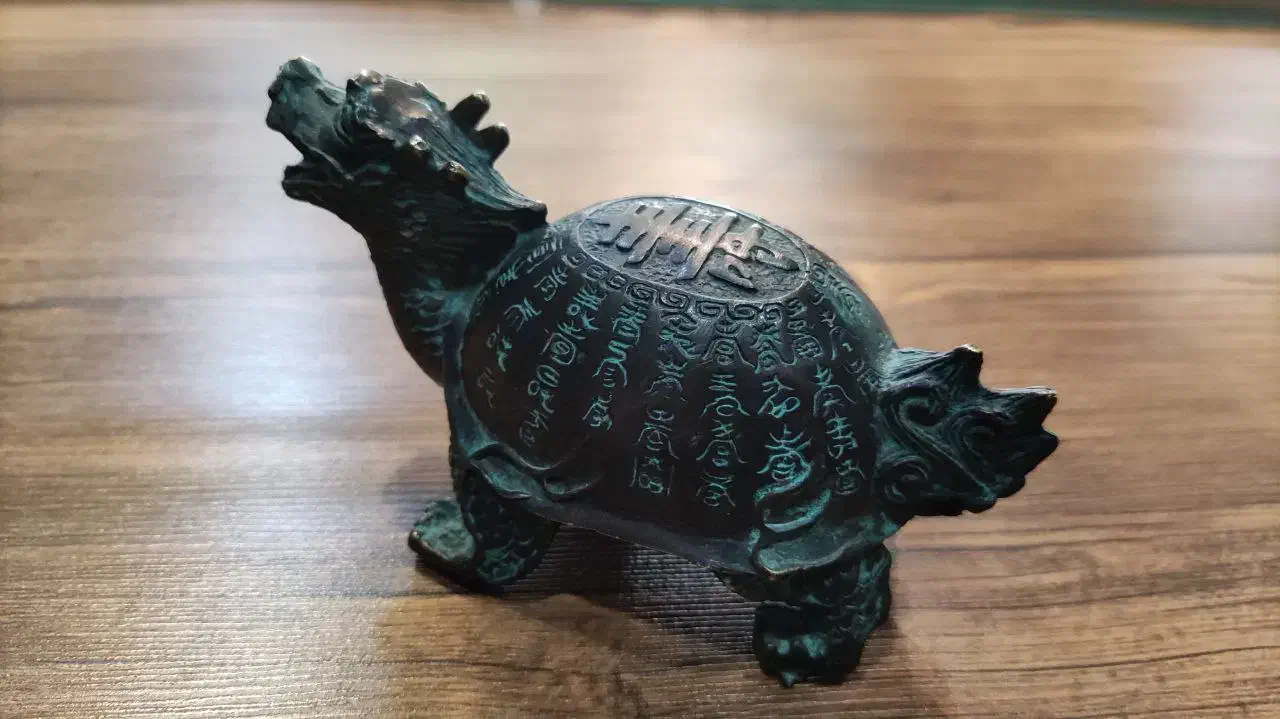 اژدها|کلکسیون اشیاء عتیقه|کرج, حسین‌آباد|دیوار