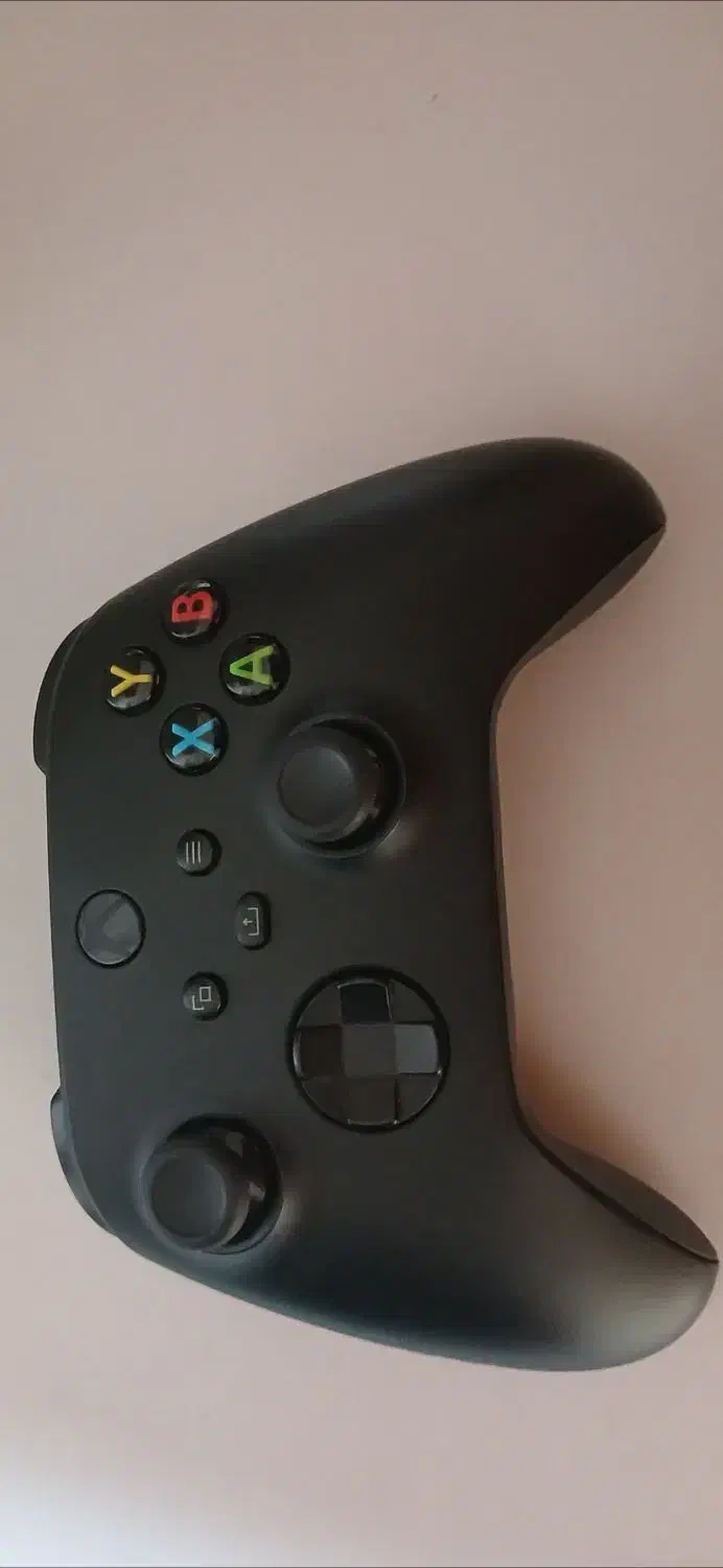 ایکس باکس سری اس (۶ ماه استفاده شده)|کنسول، بازی ویدئویی و آنلاین|صومعهسرا, |دیوار