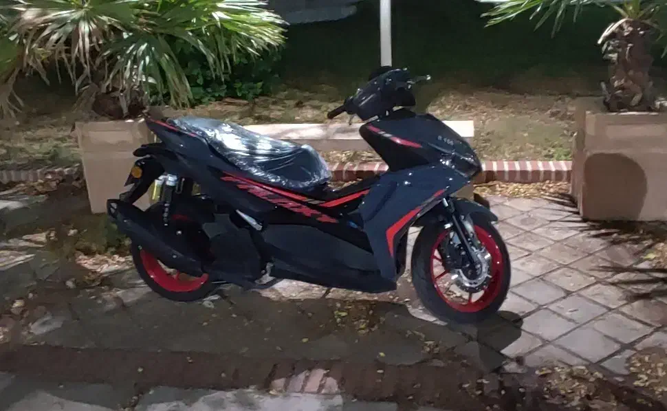 طرح آیروکس درحد خشک|موتورسیکلت|دزفول, |دیوار