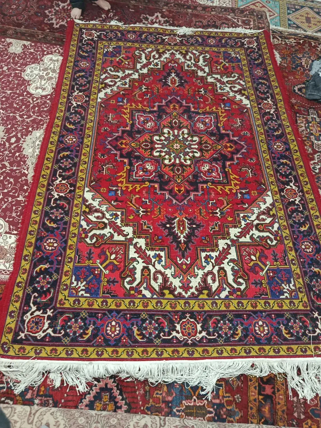 فرش دستباف هریس تاجری|فرش|اهر, |دیوار