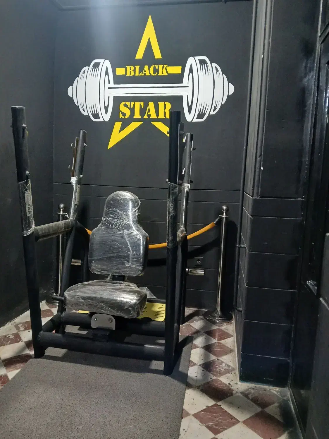 میز سرشانه هالتر نشسته شرکت انرژی|تجهیزات ورزشی|سنندج, |دیوار