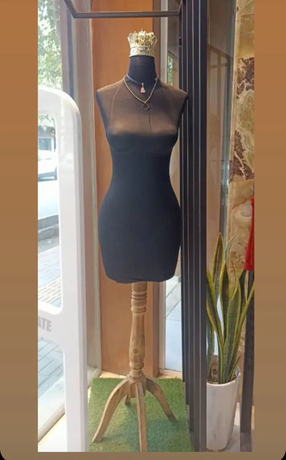 مانکن|فروشگاه و مغازه|خمینیشهر, |دیوار