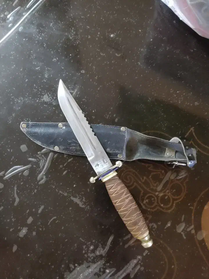 چاقو کلکسیون اصل زنجان|کلکسیون اشیاء عتیقه|تهران, مینای شمالی (مخبر)|دیوار