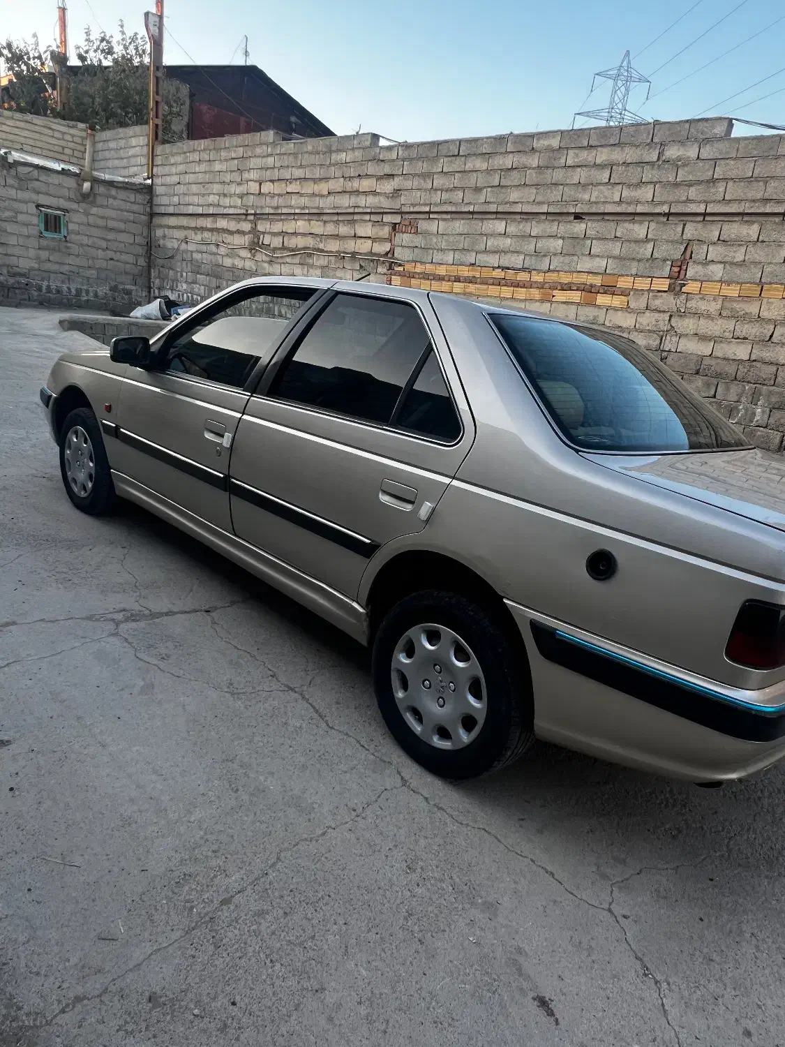 پژو پارس ۸۳ عتیقه|خودرو سواری و وانت|اهر, |دیوار