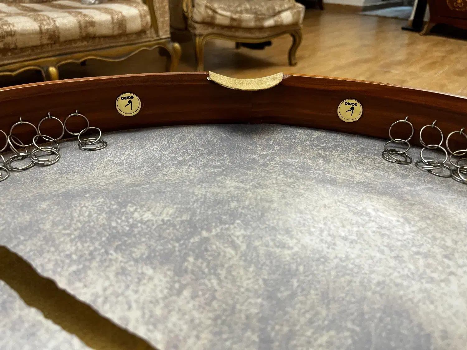 دفسما|سازهای سنتی|تهران, فلسطین (میدان انقلاب)|دیوار