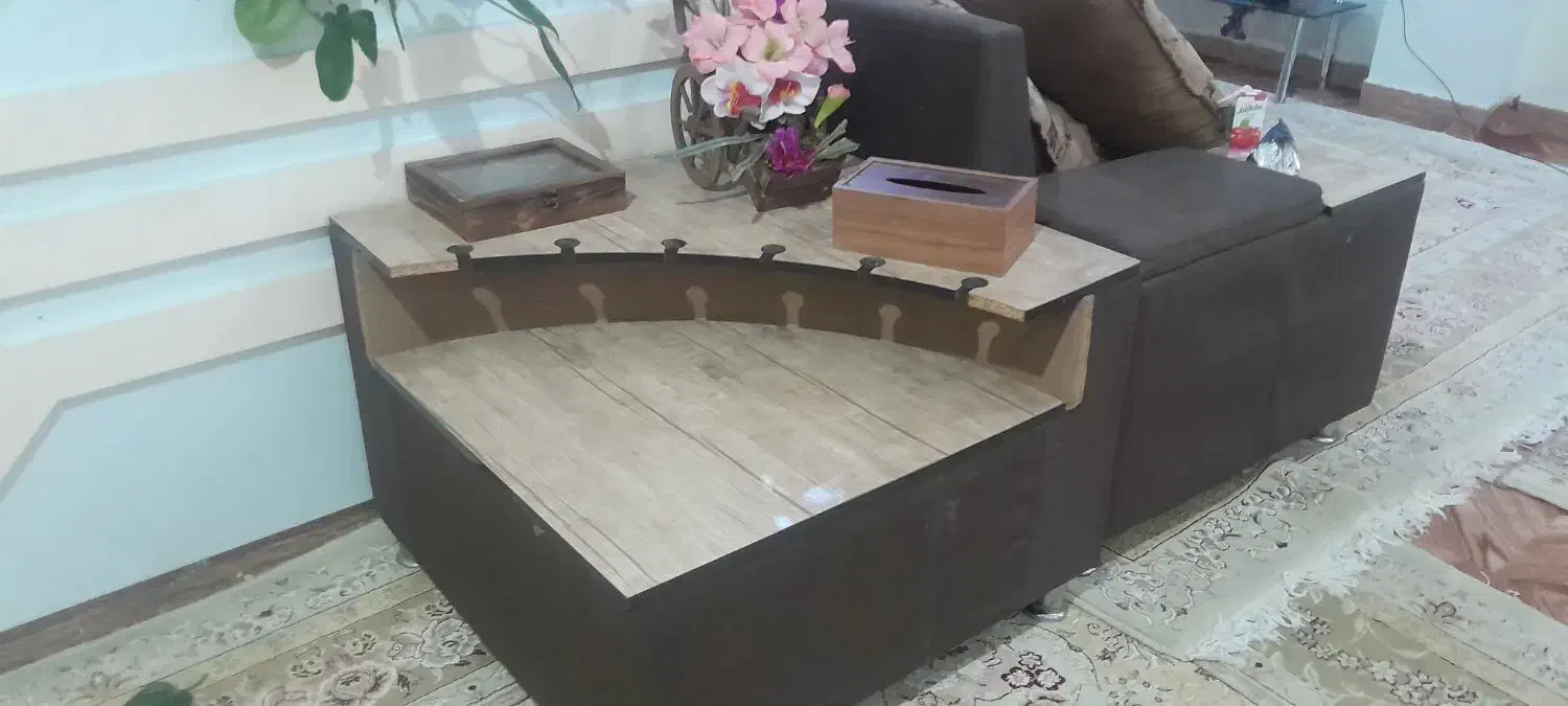 مبل ۴ نفره با یه میز مدل ال فقط ۴میلیون ۵۰۰ تومان|مبلمان خانگی و میز عسلی|ایذه, |دیوار