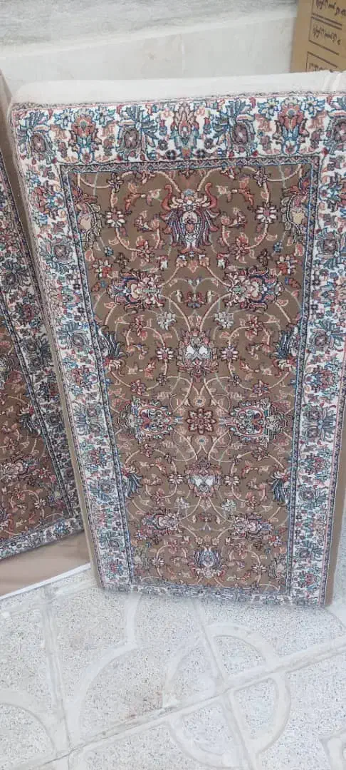 پشتی در حد نو|پشتی|ارومیه, |دیوار