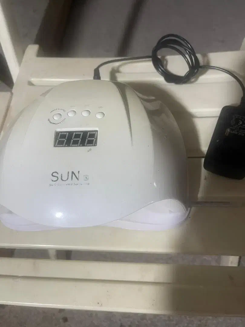 دستگاه یو وی|آرایشی، بهداشتی، درمانی|رشت, گلسار|دیوار