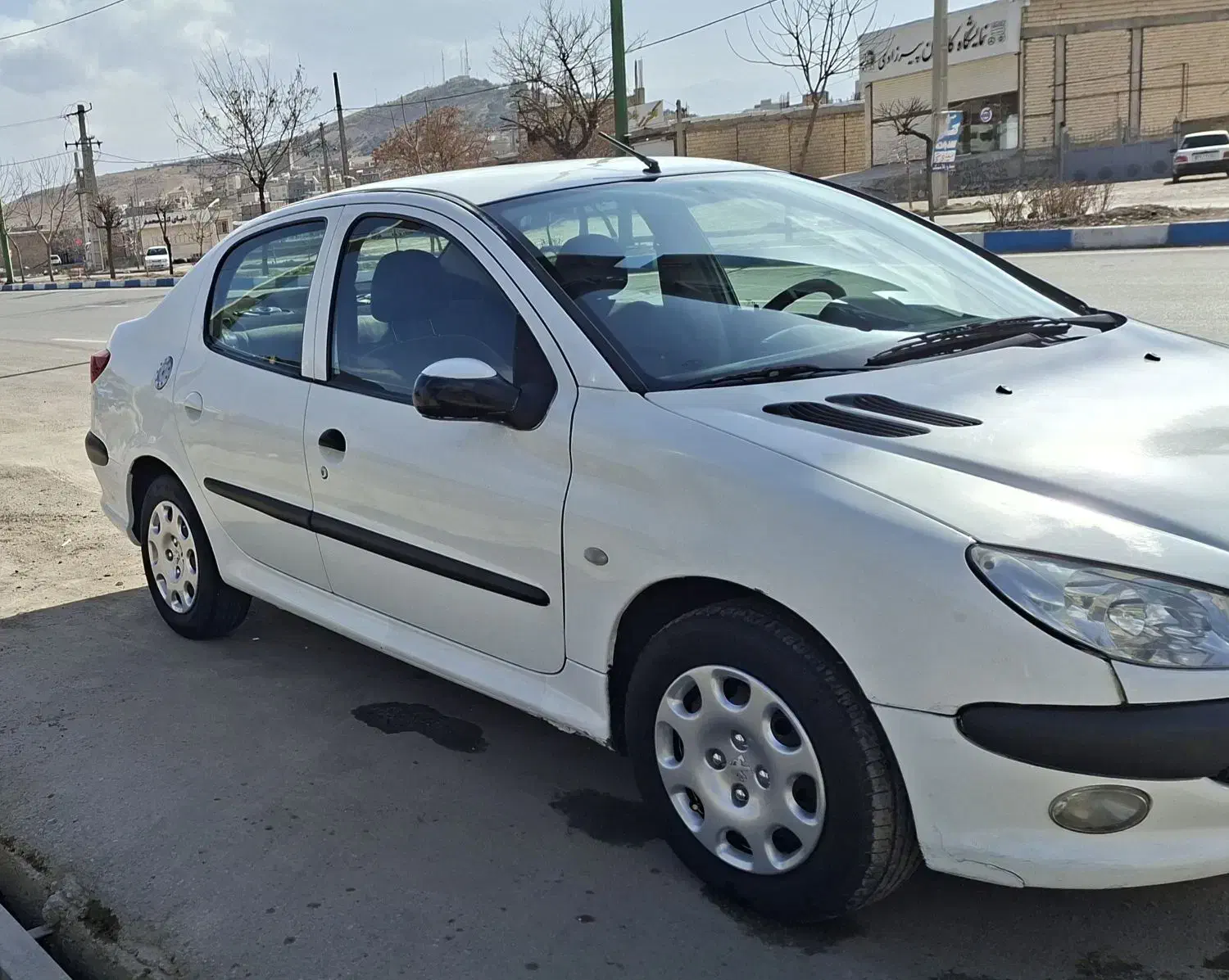 پژو ۲۰۶sd|خودرو سواری و وانت|کرمانشاه, |دیوار