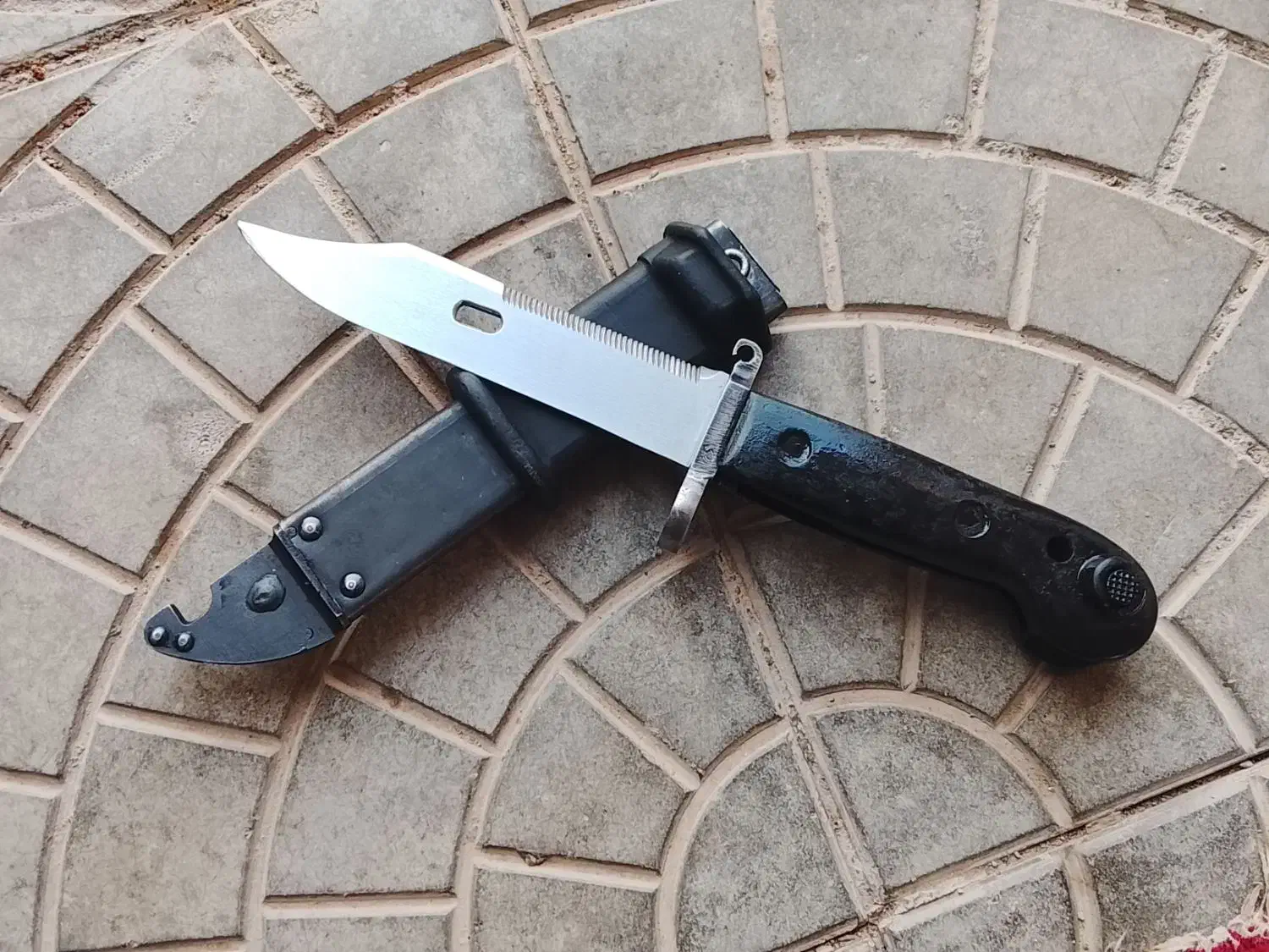 سرنیزه روسی اصل|کلکسیون اشیاء عتیقه|ارومیه, |دیوار