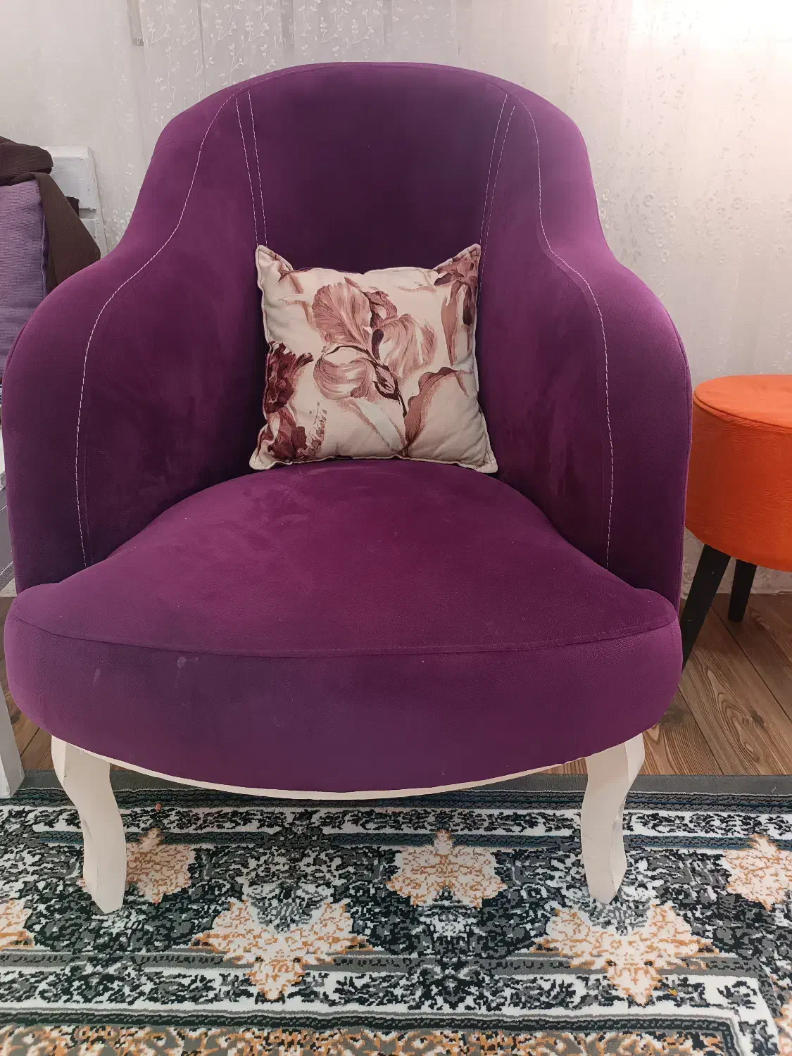 مبل|مبلمان خانگی و میز عسلی|رشت, دباغیان|دیوار