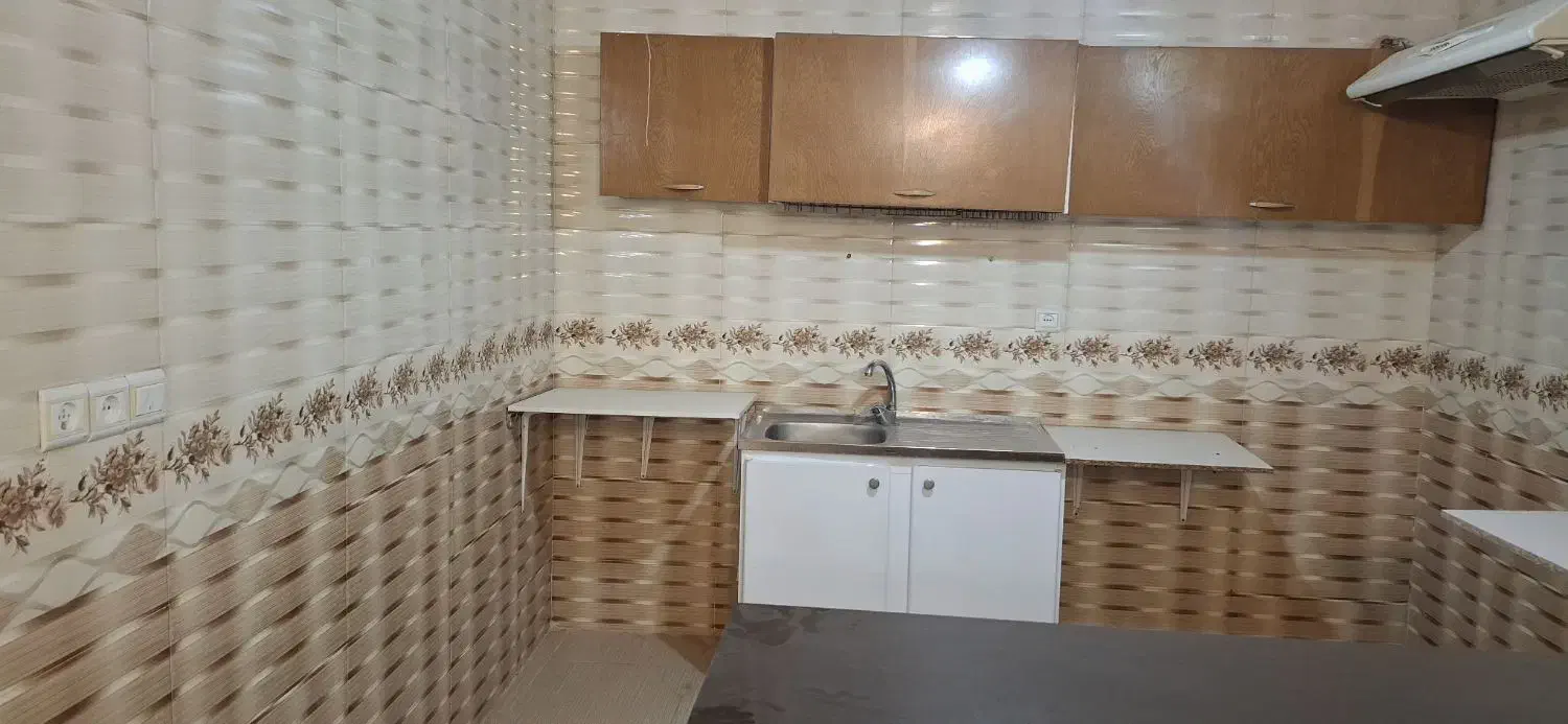 اجاره یک طبقه زیر زمین به متراز 85متر|اجارهٔ خانه و ویلا|قم, یزدانشهر|دیوار