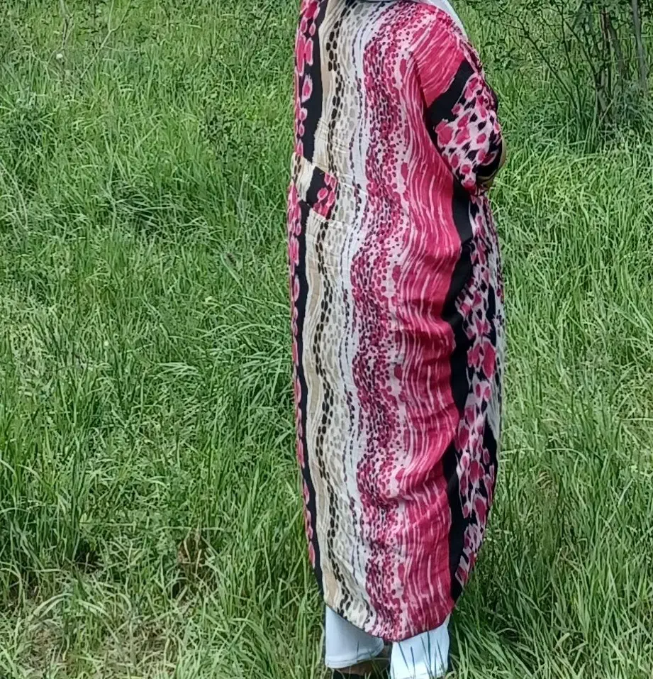 مانتو|لباس|سبلان, |دیوار