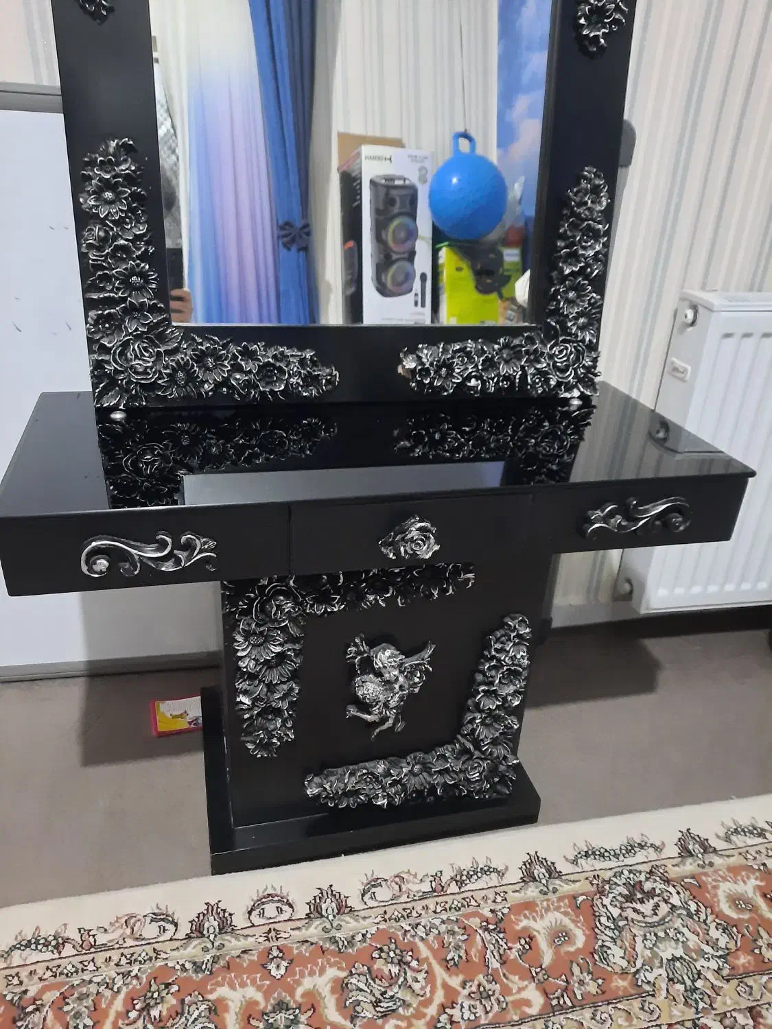 میز و آیینه|مبلمان خانگی و میز عسلی|پرند, فاز ۶|دیوار