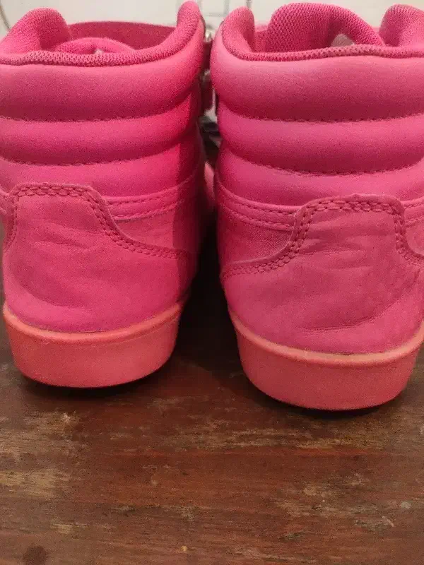 361|کیف، کفش، کمربند|فارسان, |دیوار