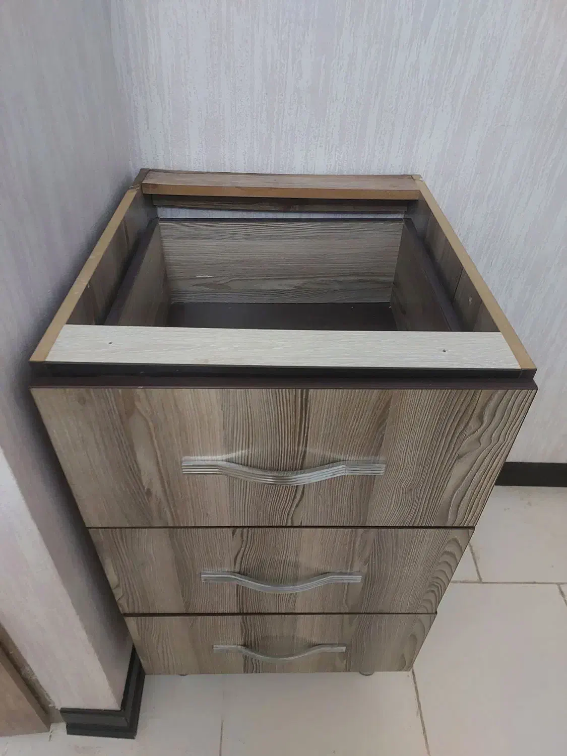 کابینت چوبی سه کشو|جاکفشی، کمد، دراور|فردیس, نگارستان|دیوار