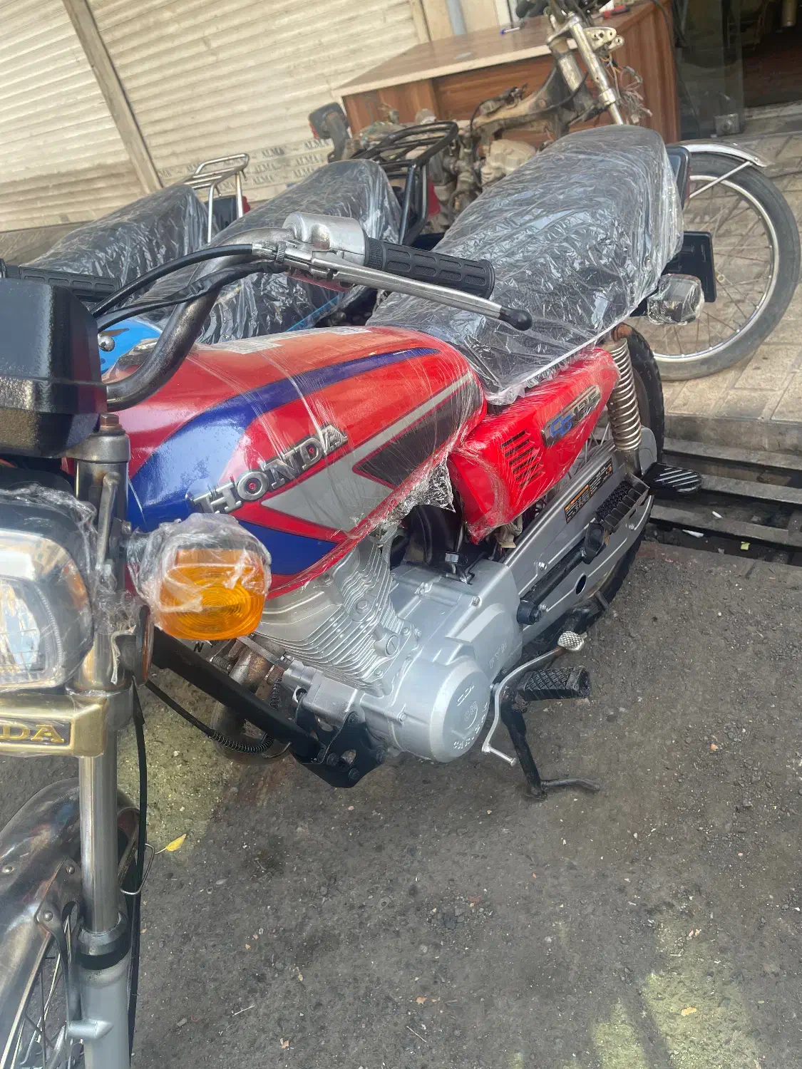 نمایندگی فروش موتور مزایده ( پلاک ملی ، برگه ستاد|موتورسیکلت|تهران, خاک سفید|دیوار