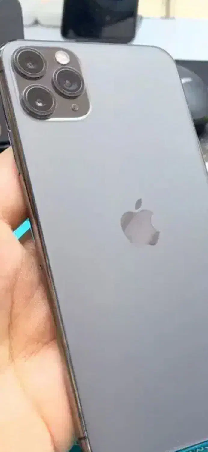 آیفون ۱۱ پرومکس ۲۵۶،پک اصلی Z/A در حد|موبایل|کرج, اصفهانی‌ها|دیوار