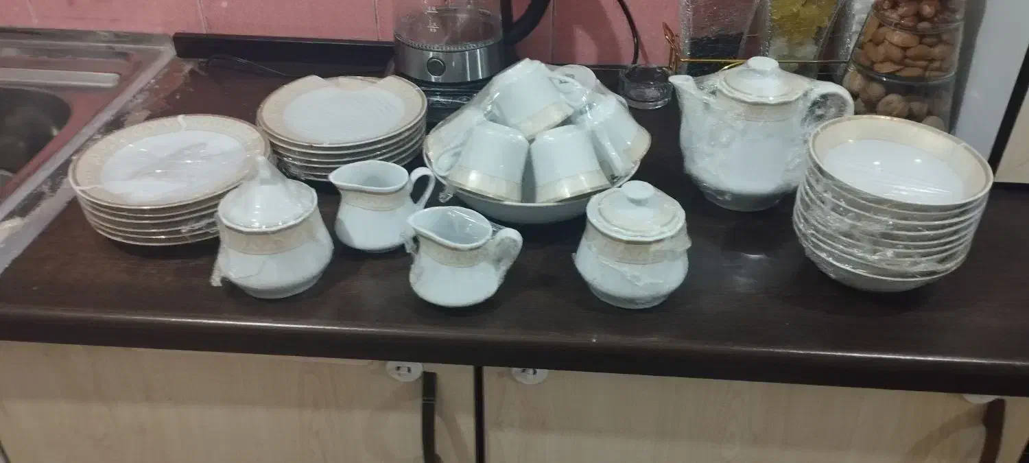 ظروف پذیرایی|ظروف سرو و پذیرایی|رباط‌کریم, رباط‌کریم|دیوار