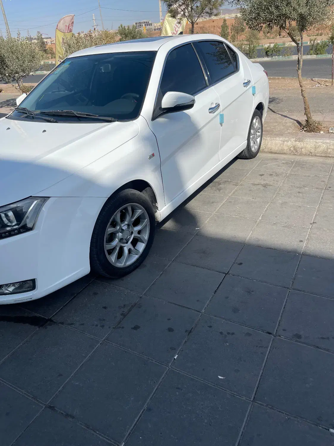 دنا پلاس اتوماتیک فول|خودرو سواری و وانت|پرند, فاز ۵|دیوار