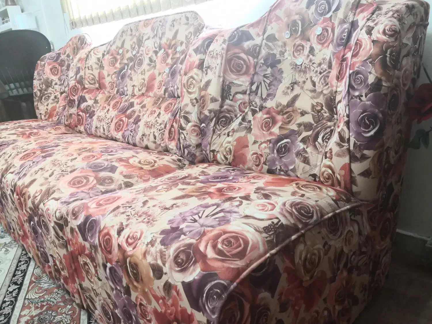 مبل راحتی هفت نفره + یک میز عسلی|مبلمان خانگی و میز عسلی|لاهیجان, انقلاب|دیوار