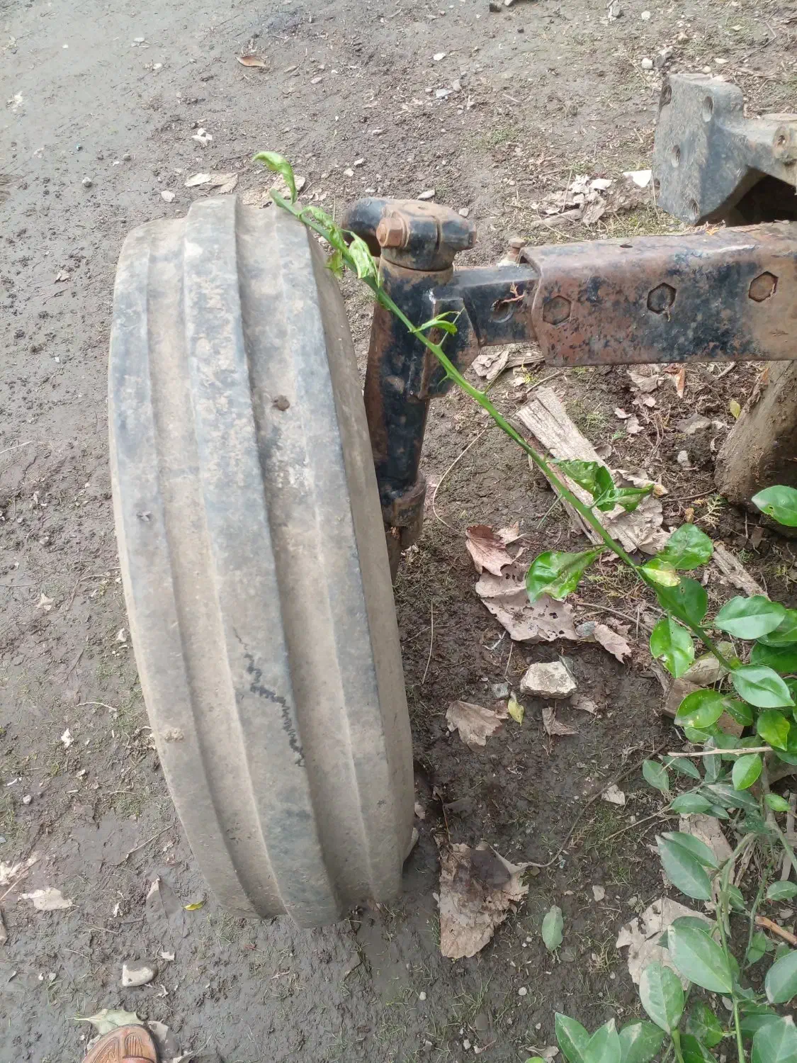 فروش اکسل جلوی تراکتور ۲۸۵|قطعات یدکی و لوازم جانبی|پرهسر, |دیوار