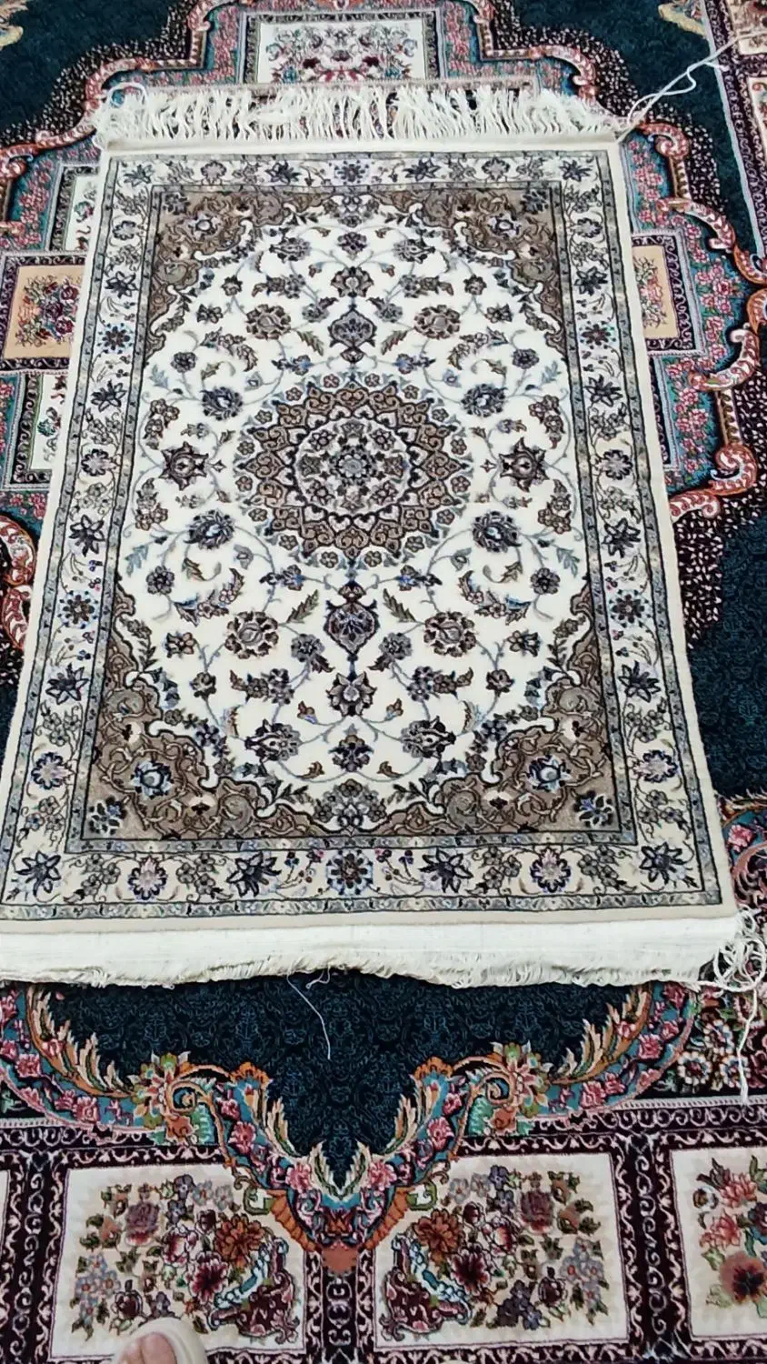 فرش دستباف|فرش|شاهین‌شهر, شهرک گلدیس|دیوار