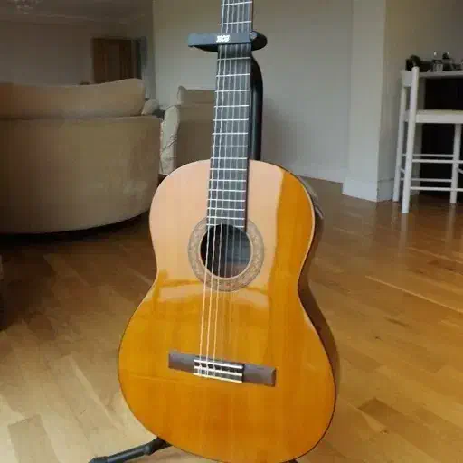 گیتار یاماها c40|گیتار، بیس، امپلیفایر|اصفهان, بهارستان|دیوار