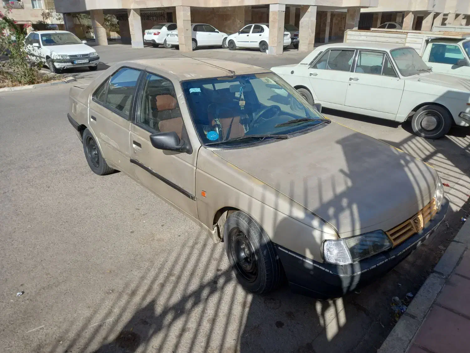 پژو ۸۳|خودرو سواری و وانت|قم, پردیسان|دیوار