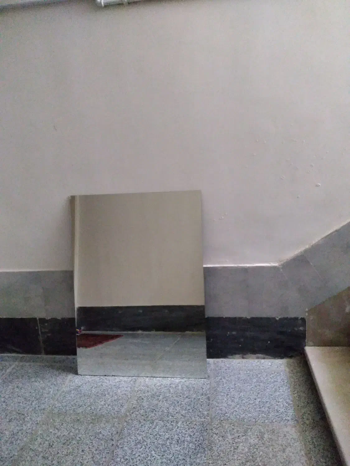 دو عددآیینه|آینه|کوهدشت, |دیوار