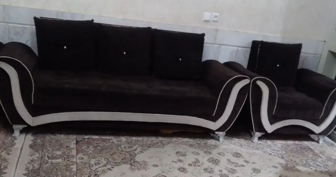 مبل هفت نفره سالم|مبلمان خانگی و میز عسلی|تربتحیدریه, داروپخش|دیوار