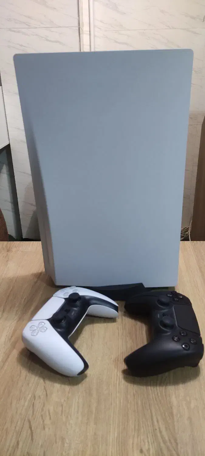 فروش پلی استیشن فایو مدل استاندارد|کنسول، بازی ویدئویی و آنلاین|دهاقان, |دیوار