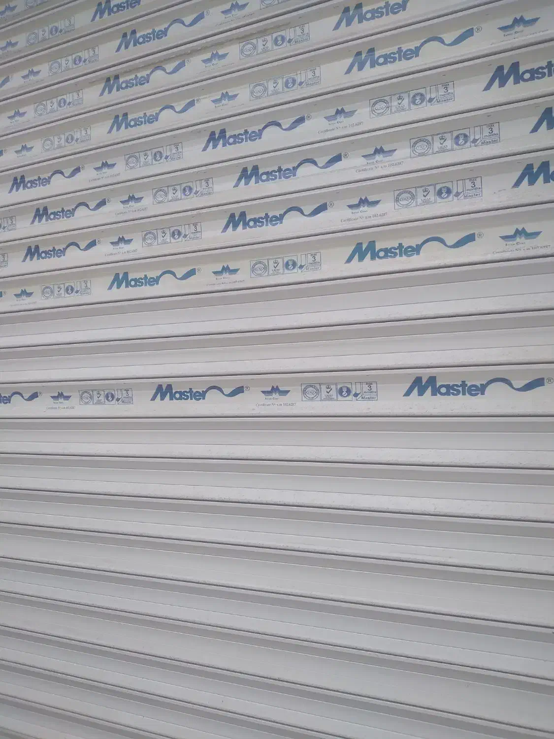 مغازه|اجارهٔ مغازه و غرفه|رشت, آزادگان|دیوار