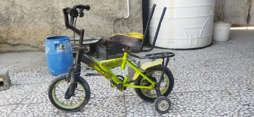 دوچرخه|دوچرخه، اسکیت، اسکوتر|اهرم, |دیوار