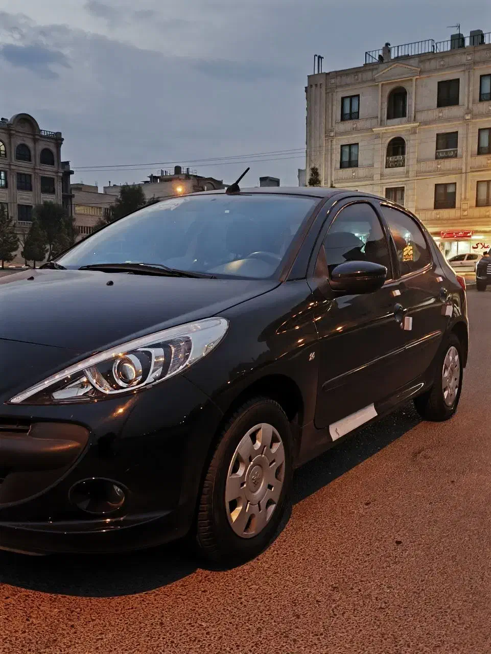 207 مشکی آبنوس ارتقا|خودرو سواری و وانت|قم, شهرک قدس|دیوار