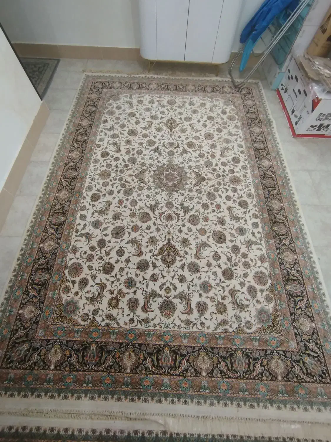 فرش1200شانه زیرقیمت 9متری|فرش|بروجرد, |دیوار