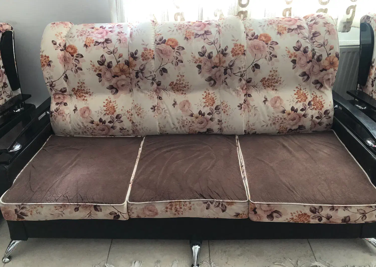 مبل راحتی سالم|مبلمان خانگی و میز عسلی|قم, سراجه (۱۵ خرداد)|دیوار