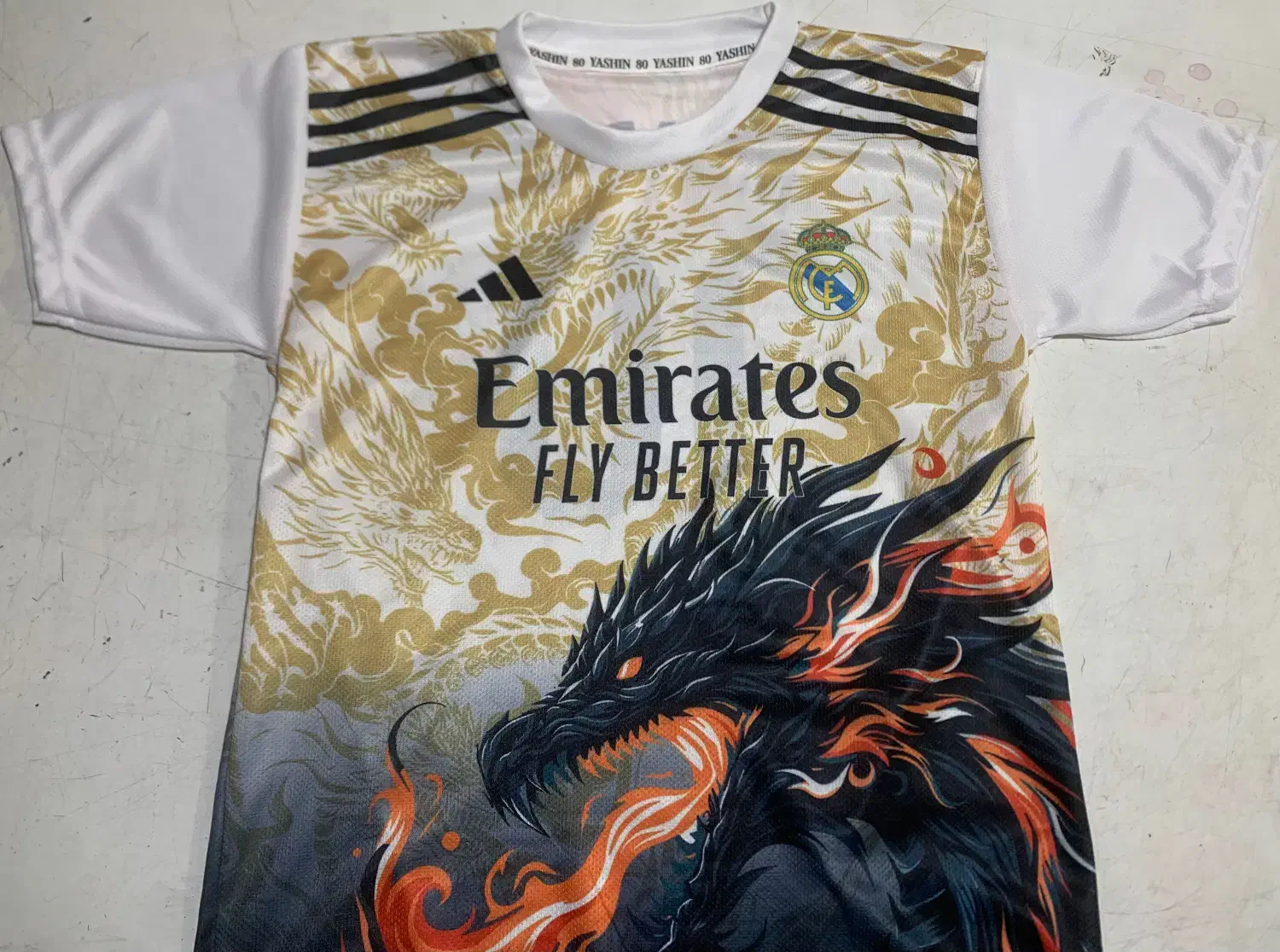 انواع لباس پسرانه دراگون ، هواداری موجود می‌باشد|لباس|تهران, امیریه|دیوار