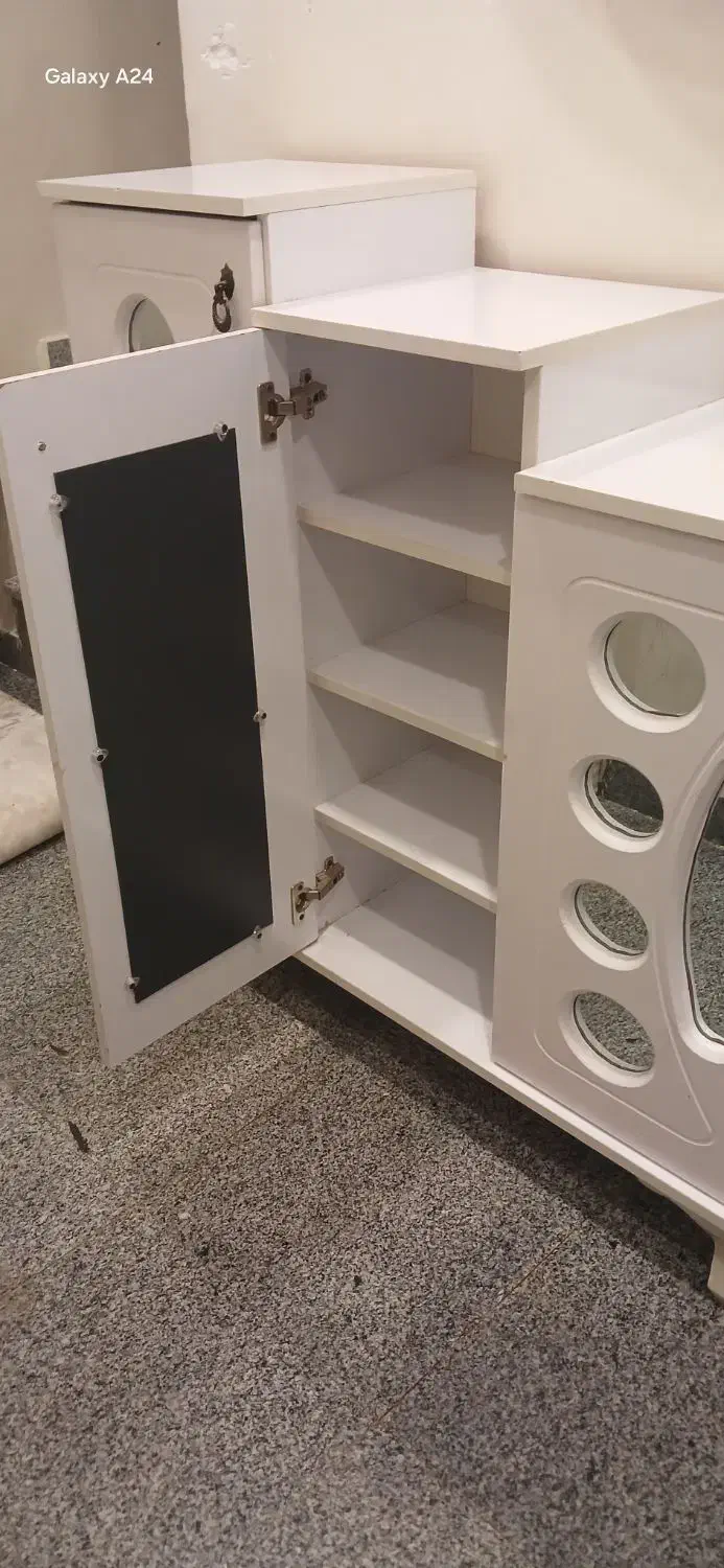 جاکفشی|جاکفشی، کمد، دراور|تبریز, |دیوار