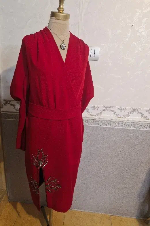 دومدل پیراهن  مجلسی قرمز یلدایی|لباس|مشهد, کوشش|دیوار